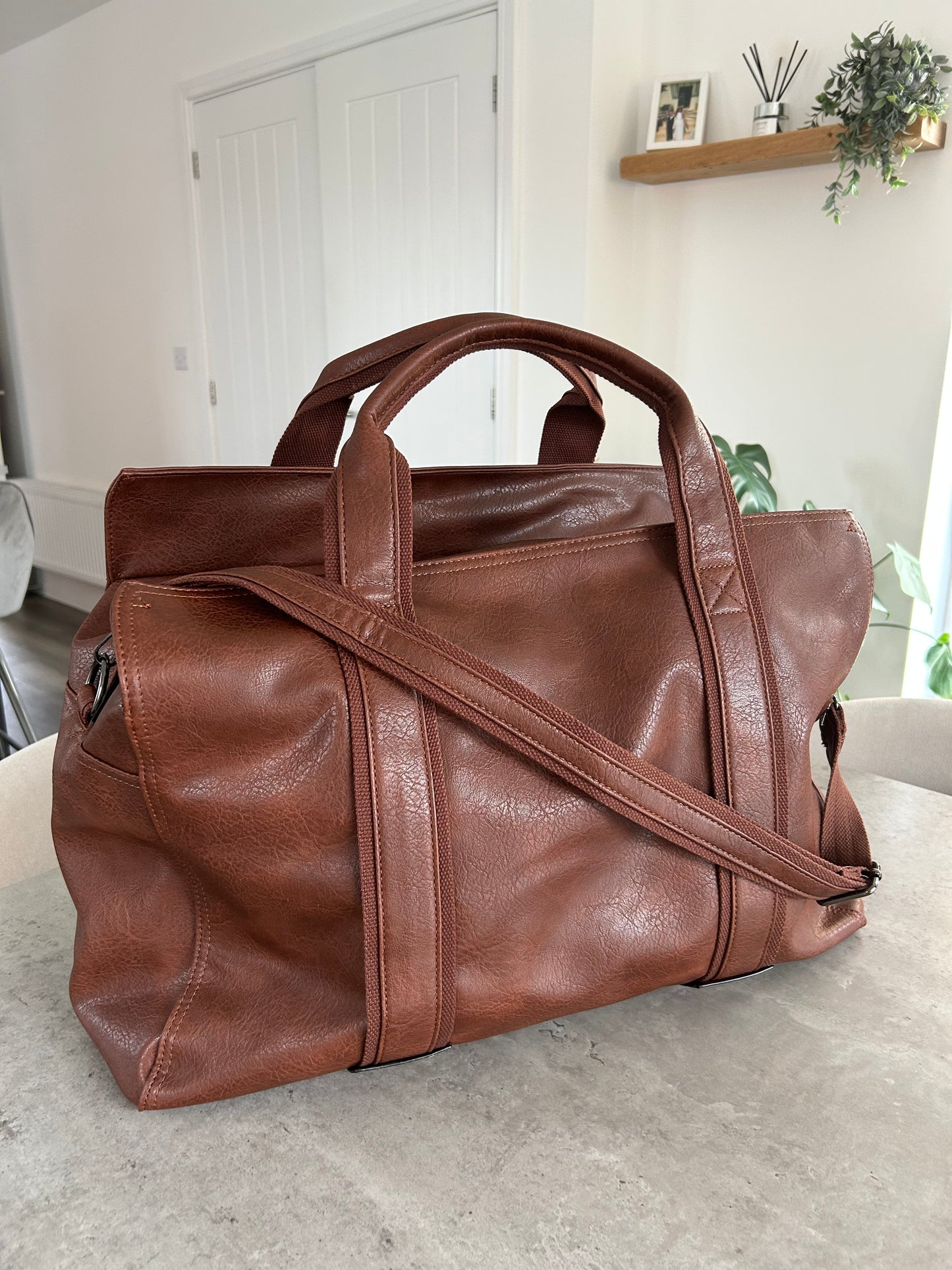 Brooklyn Large Soft Leather-Look Holdall