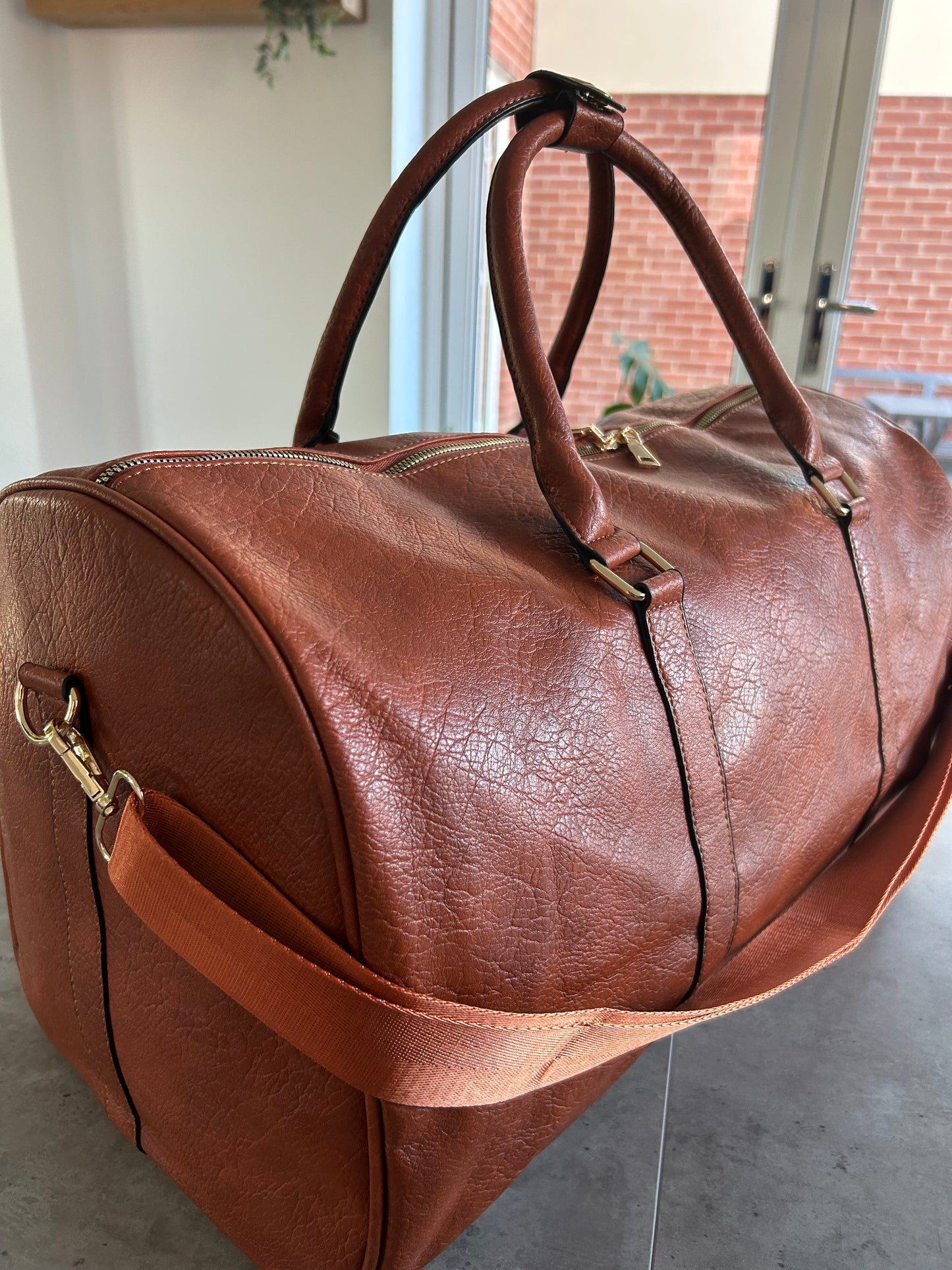 Jordan - Tan Leather-Look Holdall