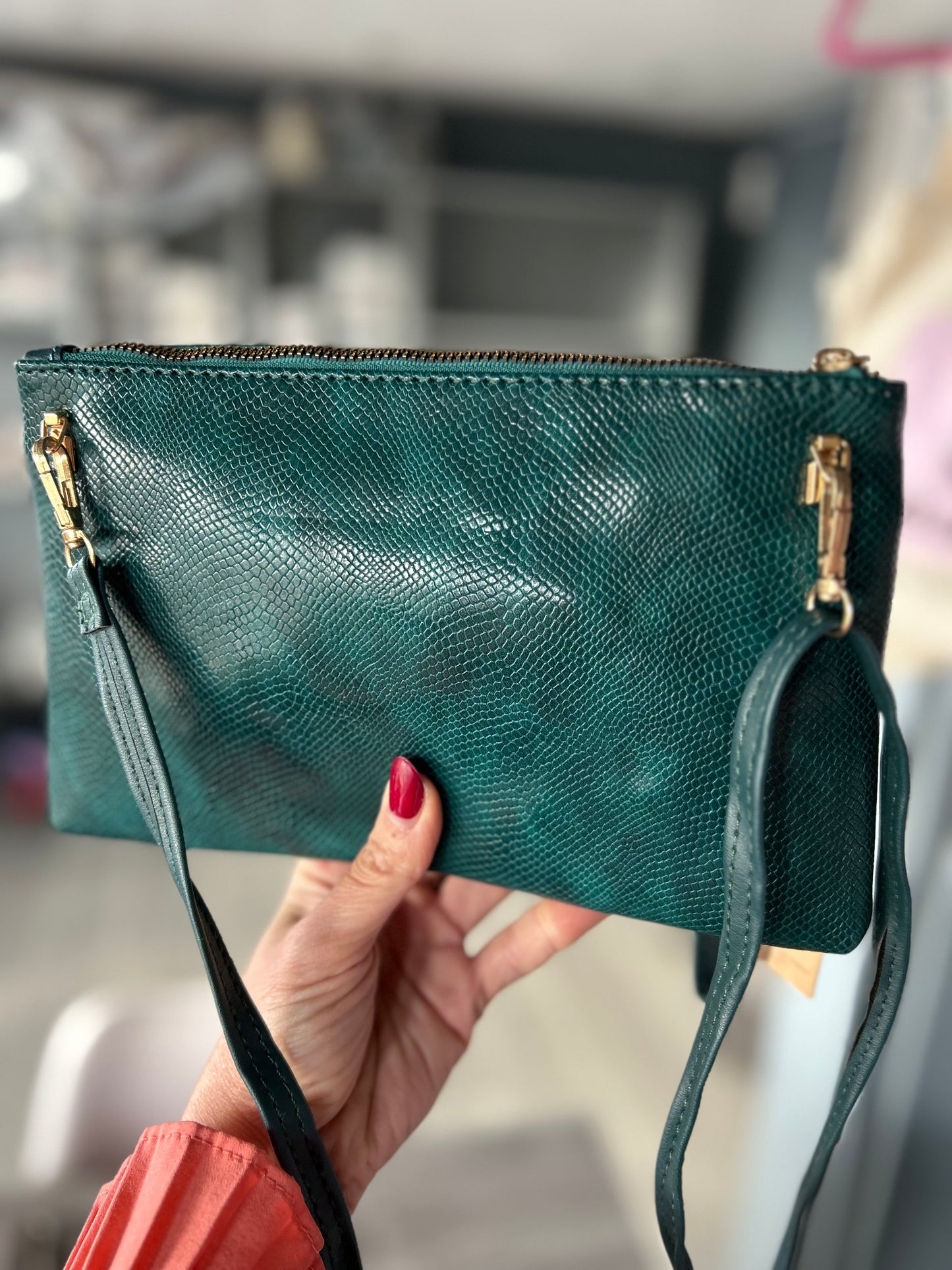 Zana - Faux Leather Small Snakeskin Effect Clutch / Crossbody Bag