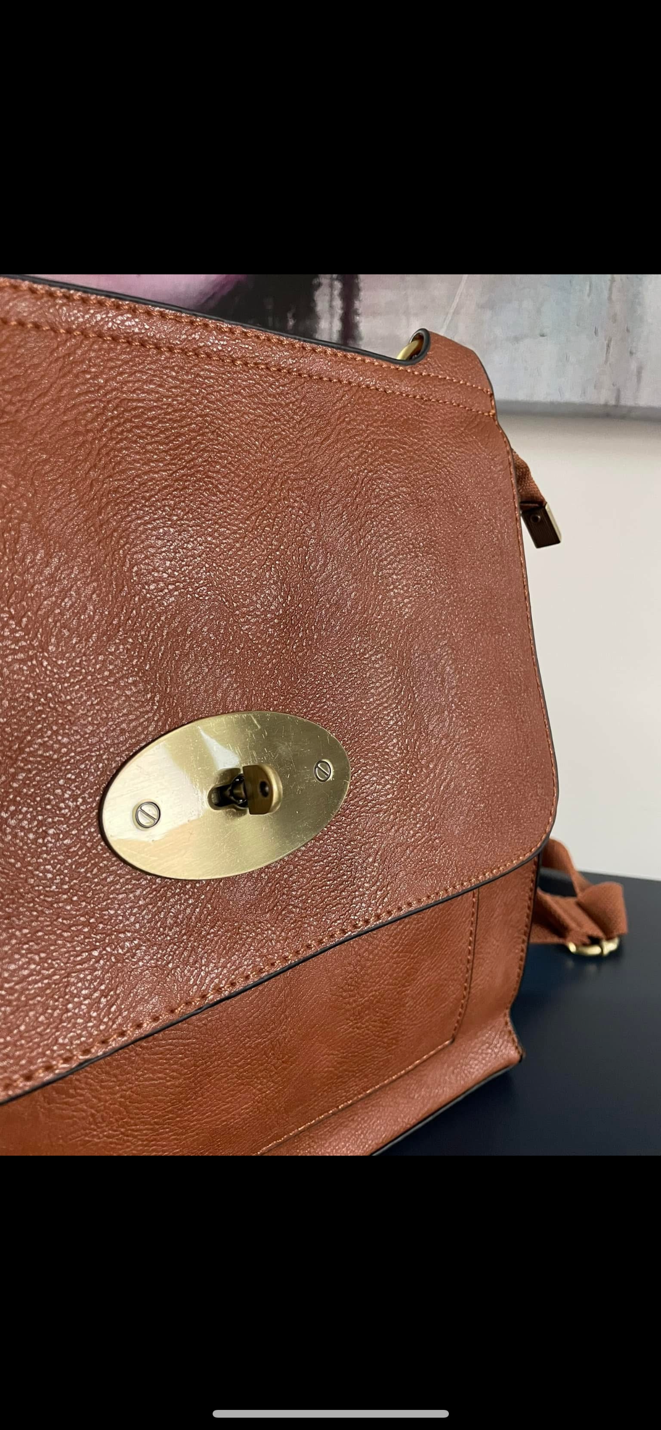 Hayley - Messenger Crossbody Bag