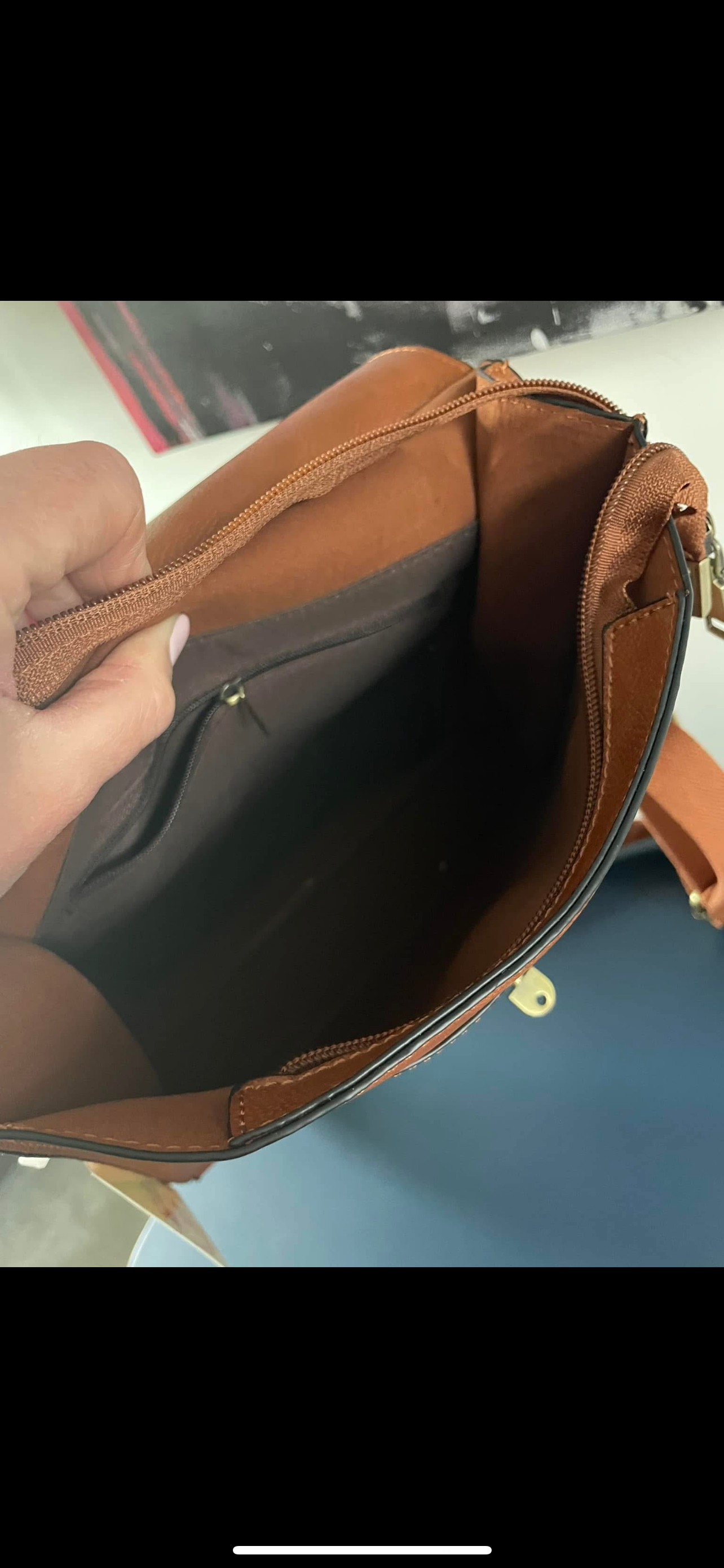 Hayley - Messenger Crossbody Bag