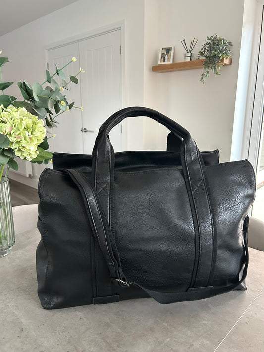 Brooklyn - Large Soft Leather-Look Holdall