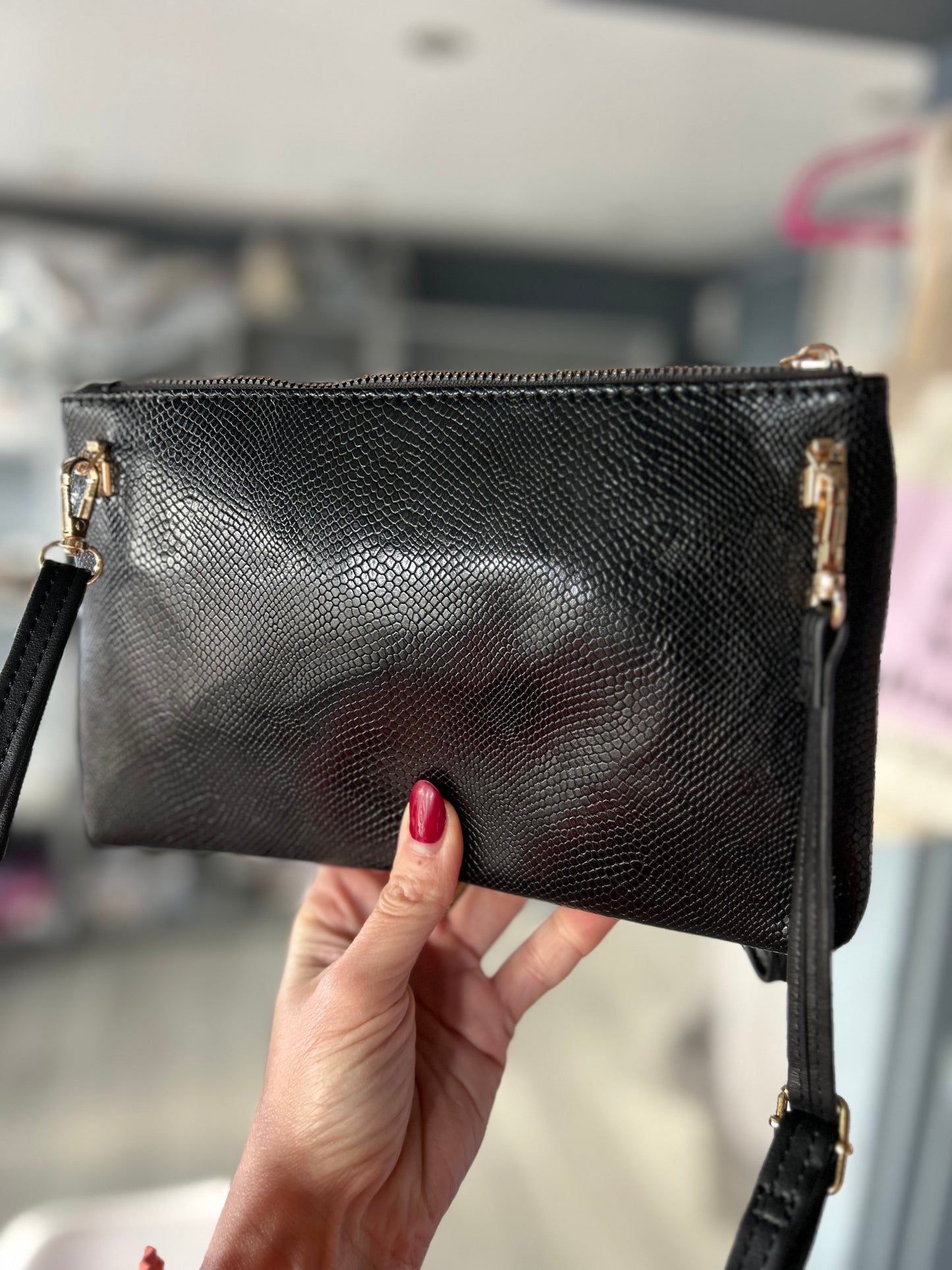 Zana - Faux Leather Small Snakeskin Effect Clutch / Crossbody Bag