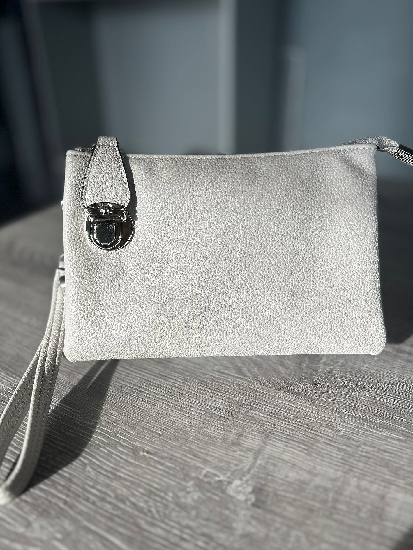 Alex - Small clutch / Crossbody Bag - Light Grey