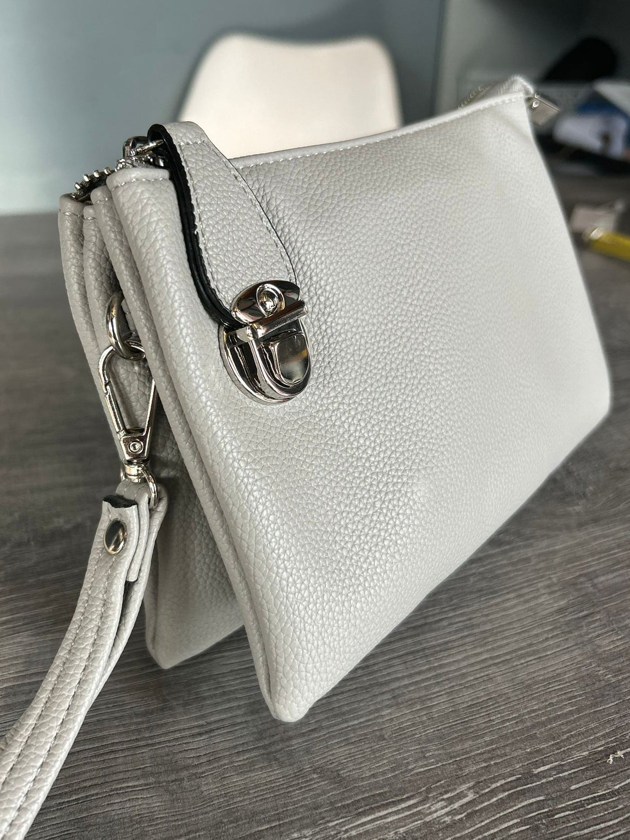 Alex - Small clutch / Crossbody Bag - Light Grey