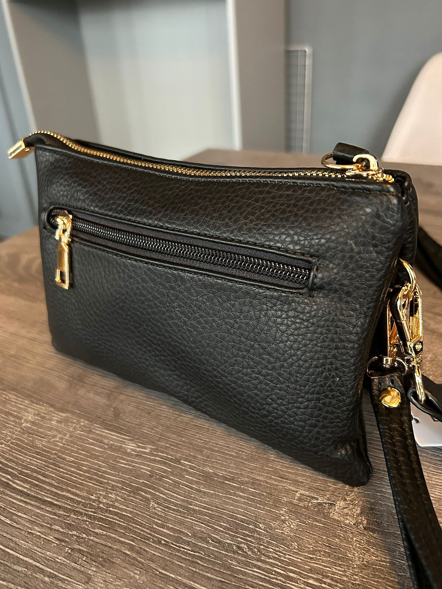 Amy - Soft small clutch / crossbody bag - Black