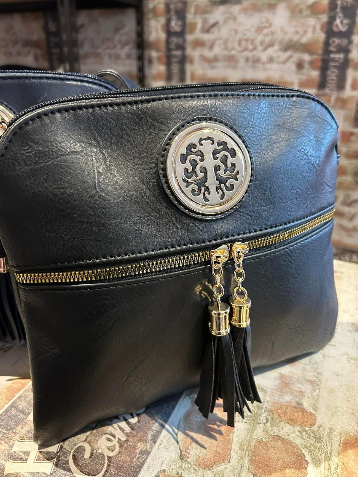 Annie - Slim crossbody bag