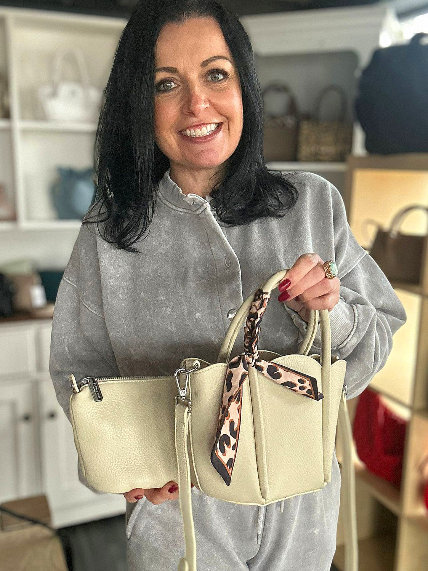 Betty - Small Grab Handle Bag With Insert