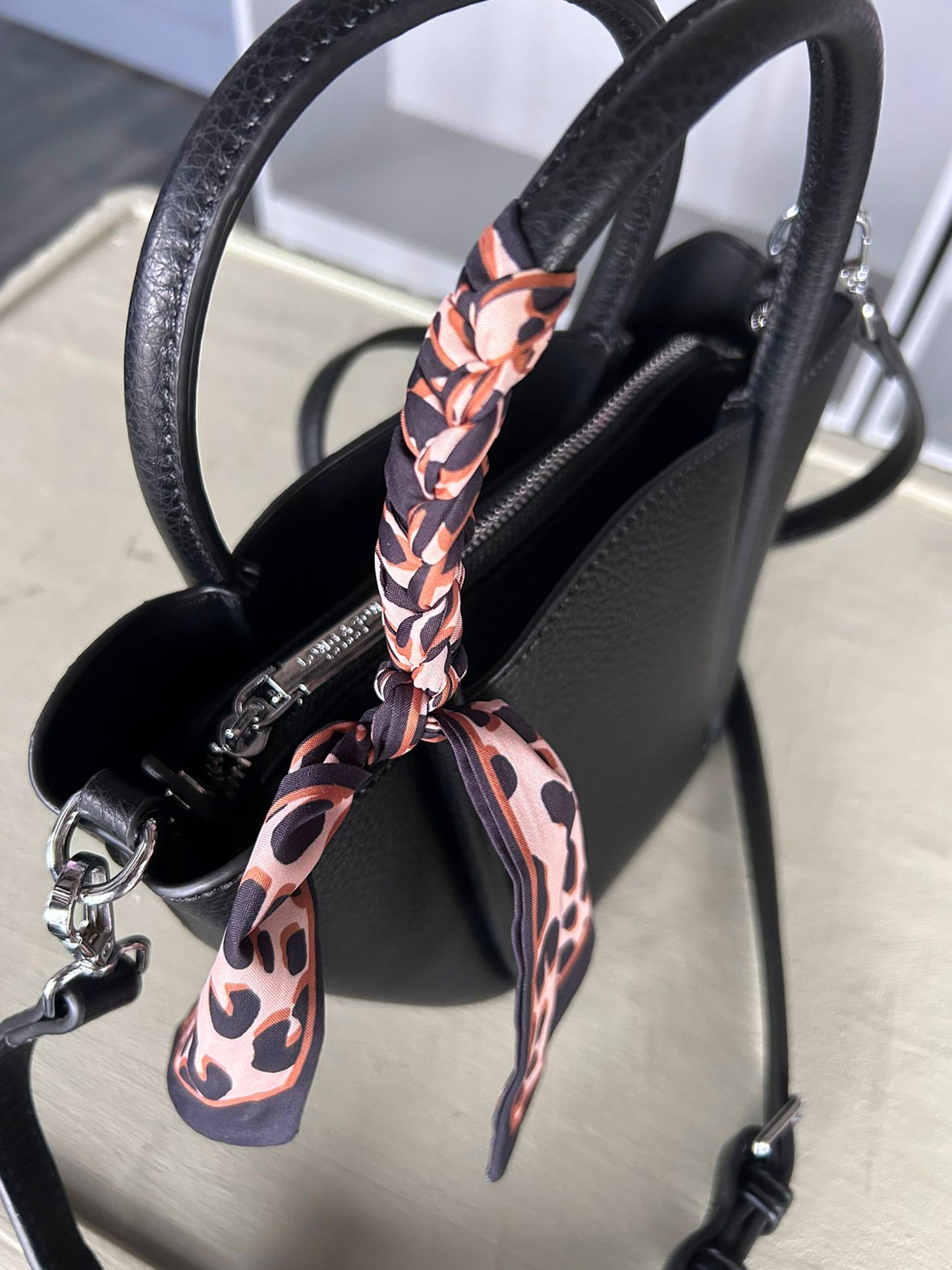 Betty - Small Grab Handle Bag With Insert