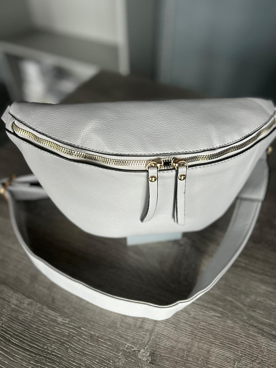 Billie -  Large crossbody bumbag