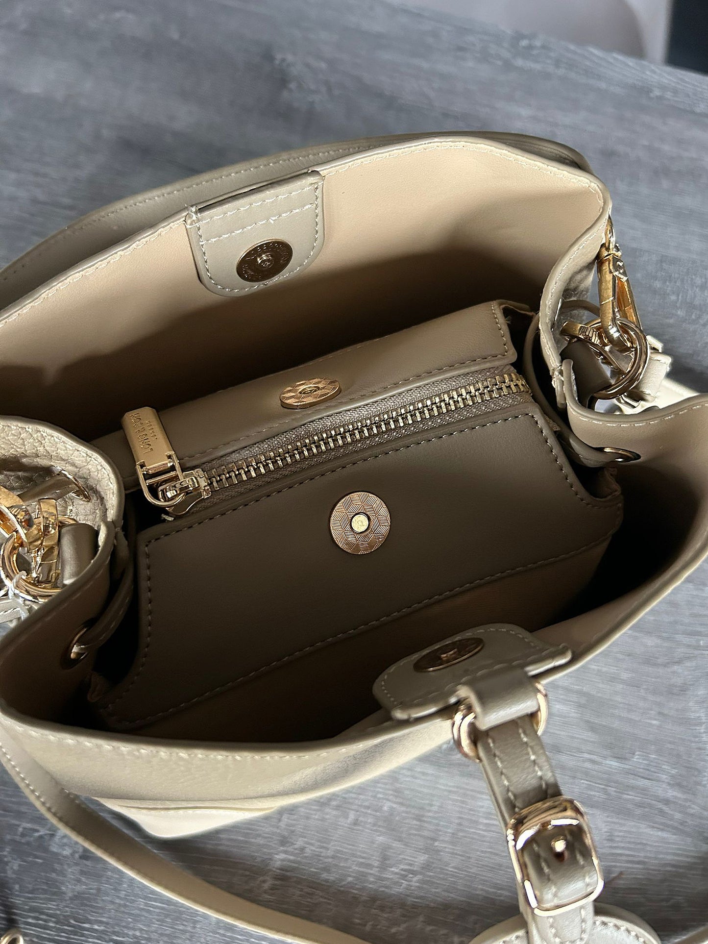 Caitlin - Faux leather crossbody bag