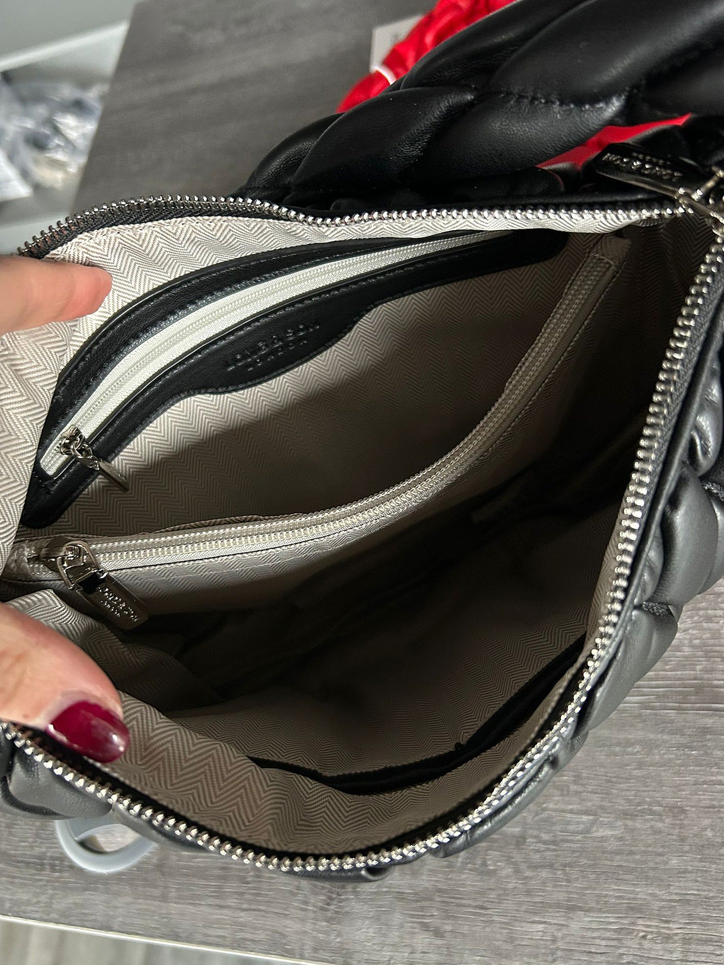 Danni - Soft quilted shoulder bag