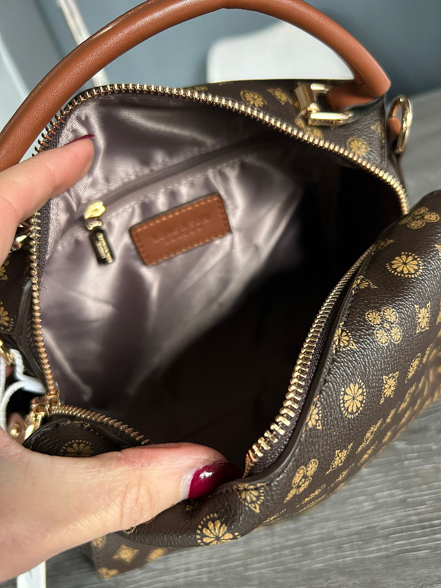 Darcy - Square crossbody bag