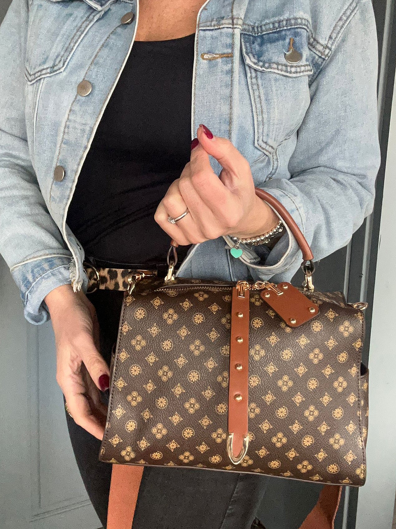 Darcy - Square crossbody bag