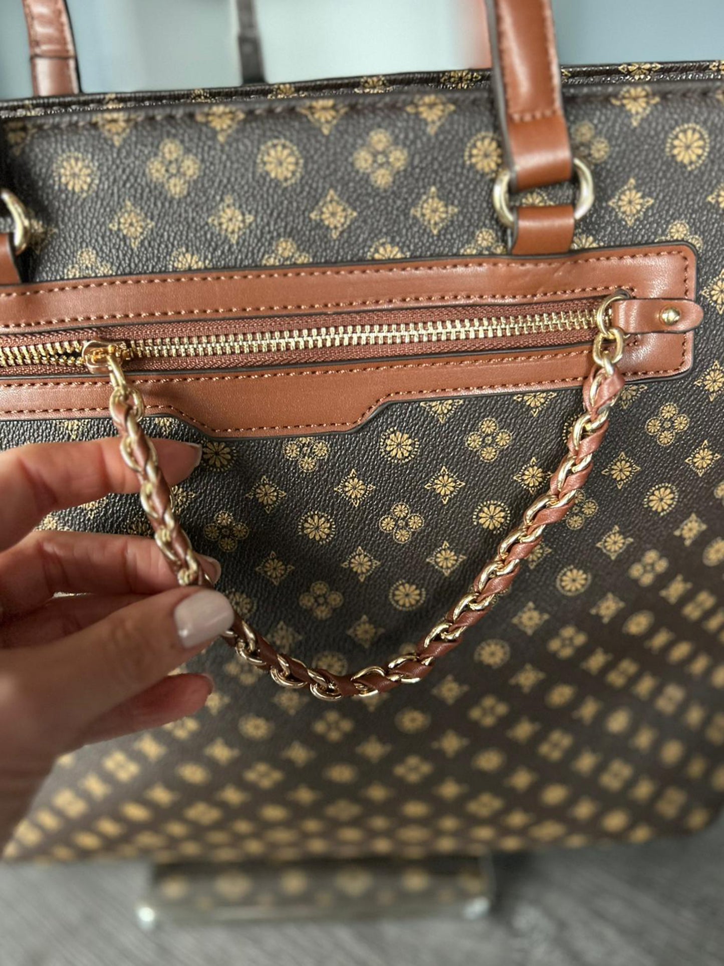 Elizabeth - Large Faux Leather Tote / Shopper Bag