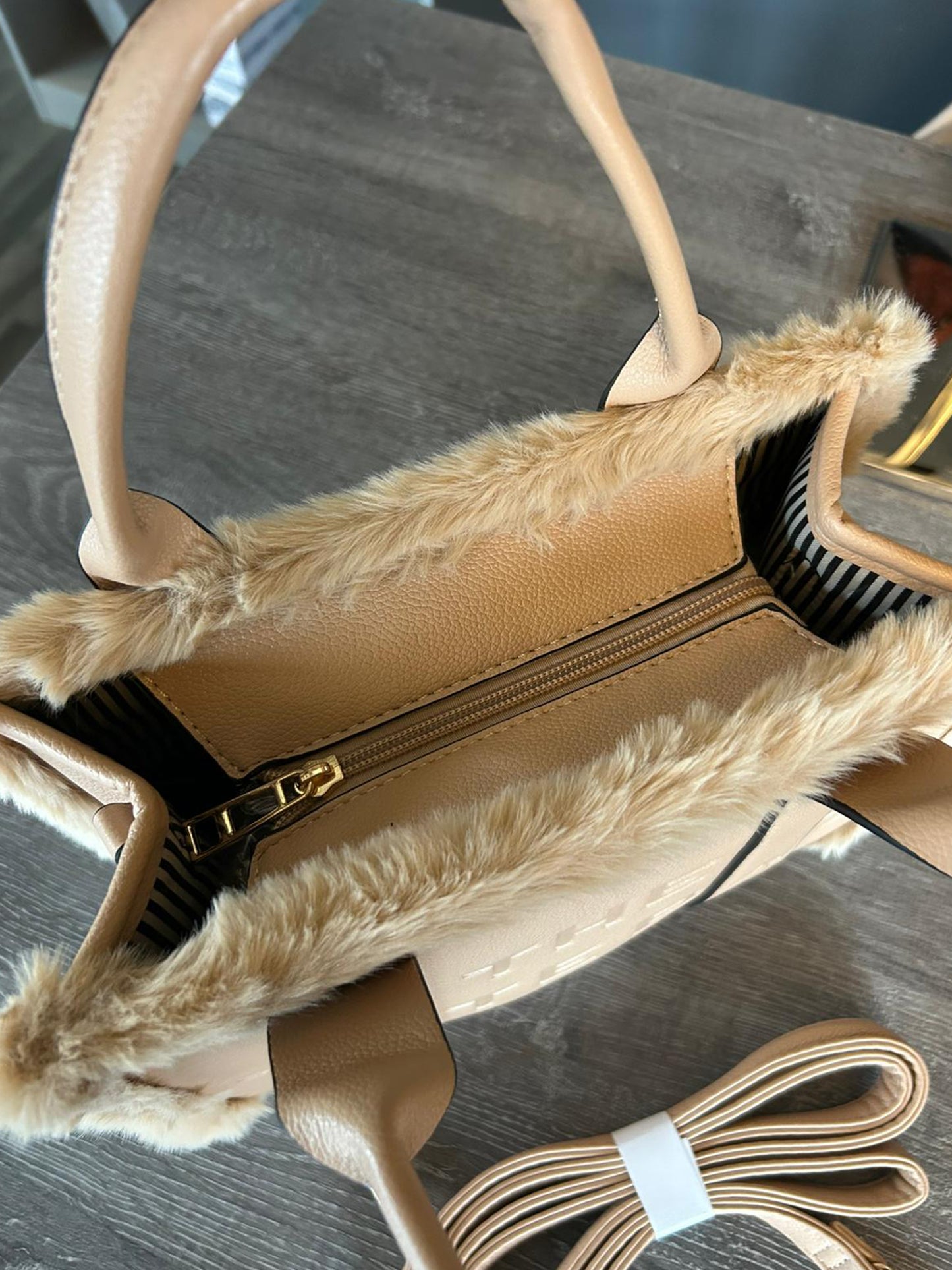 Frankie - Faux Fur Trimmed Tote Bag