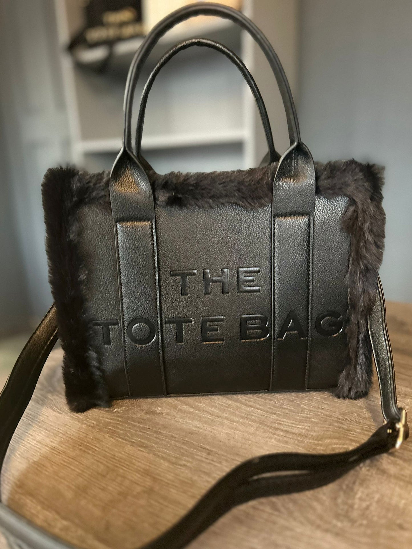 Frankie - Fur trim tote bag