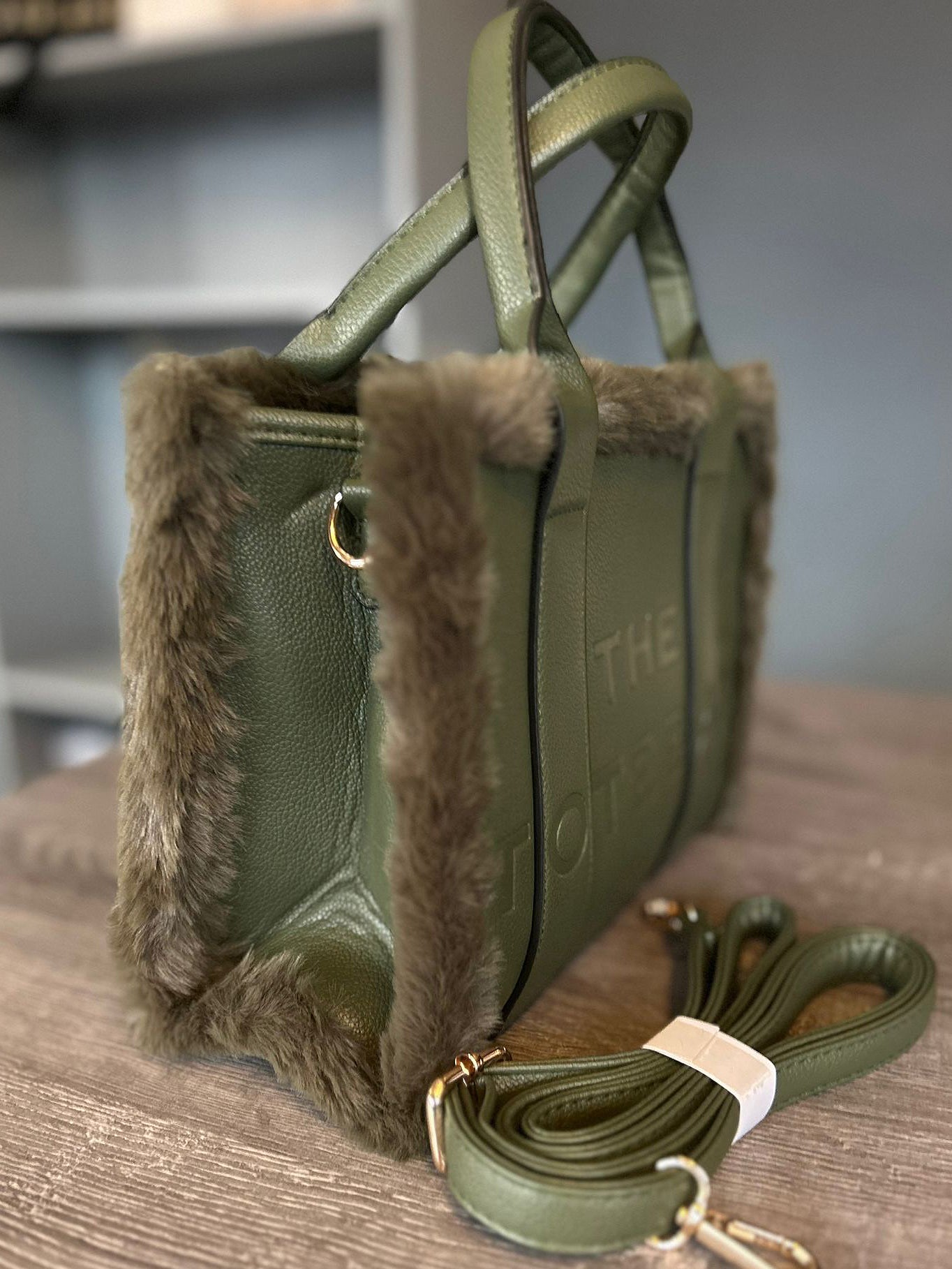 Frankie - Fur trim tote bag