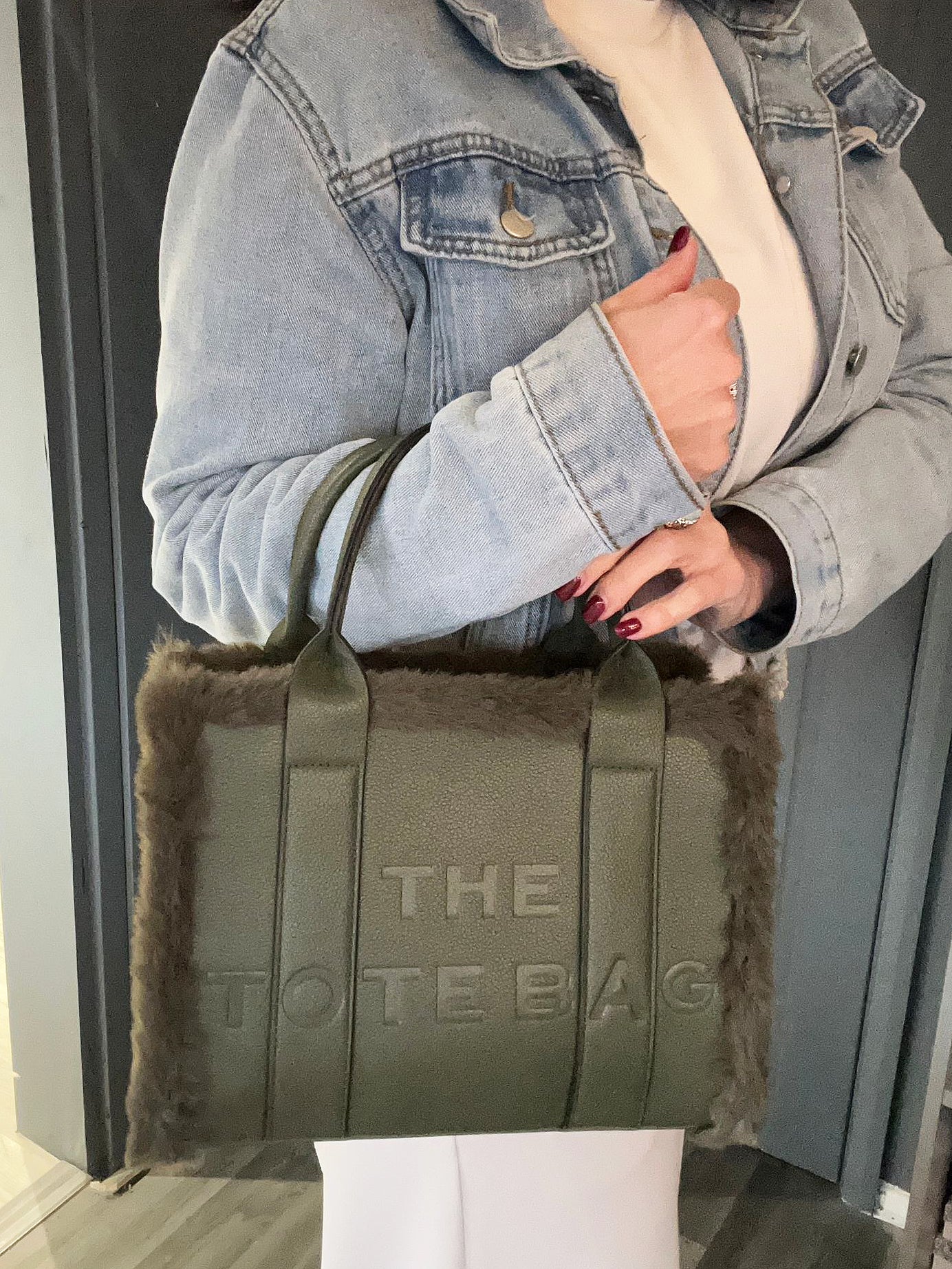 Frankie - Fur trim tote bag