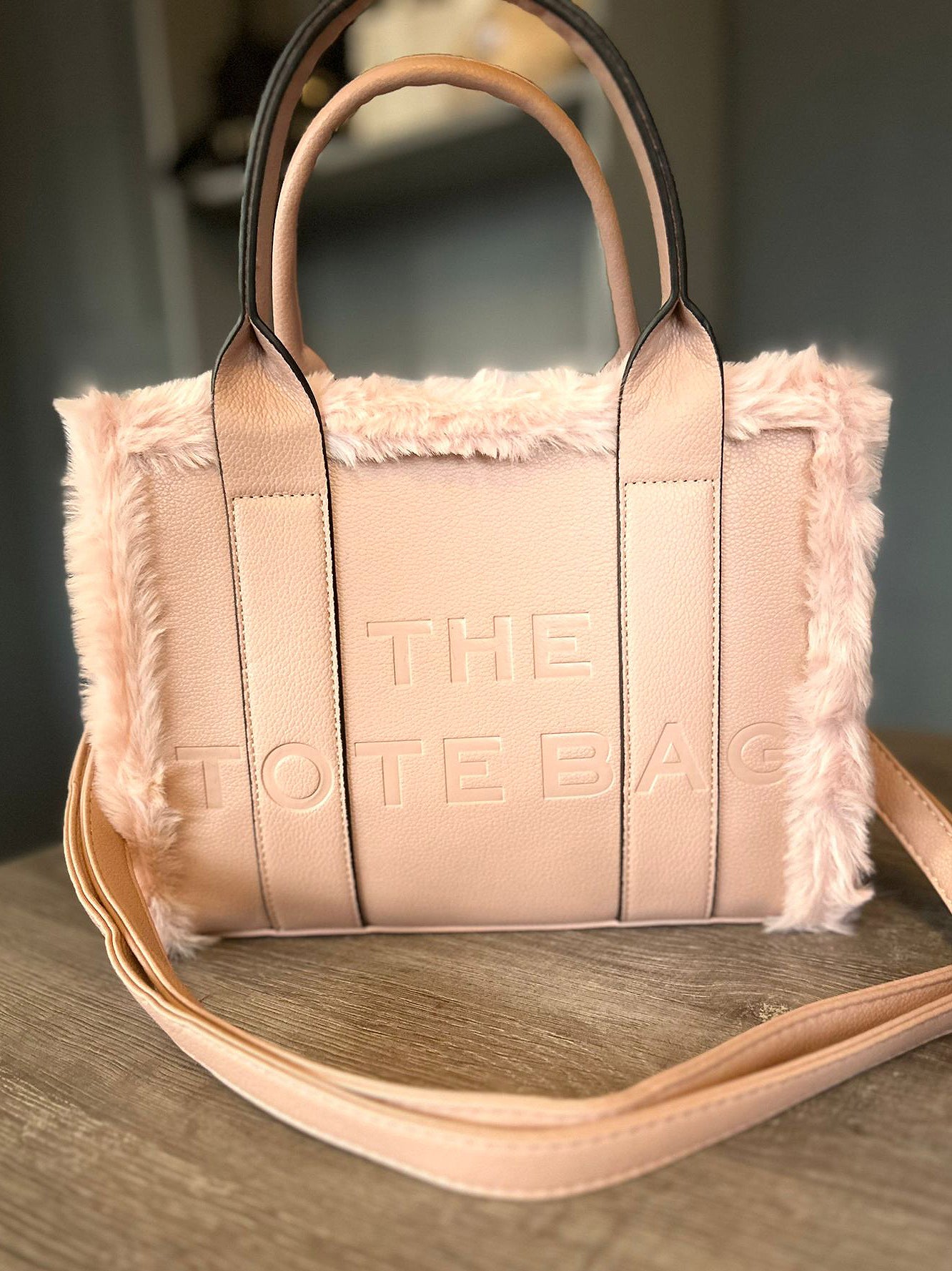 Frankie - Fur trim tote bag