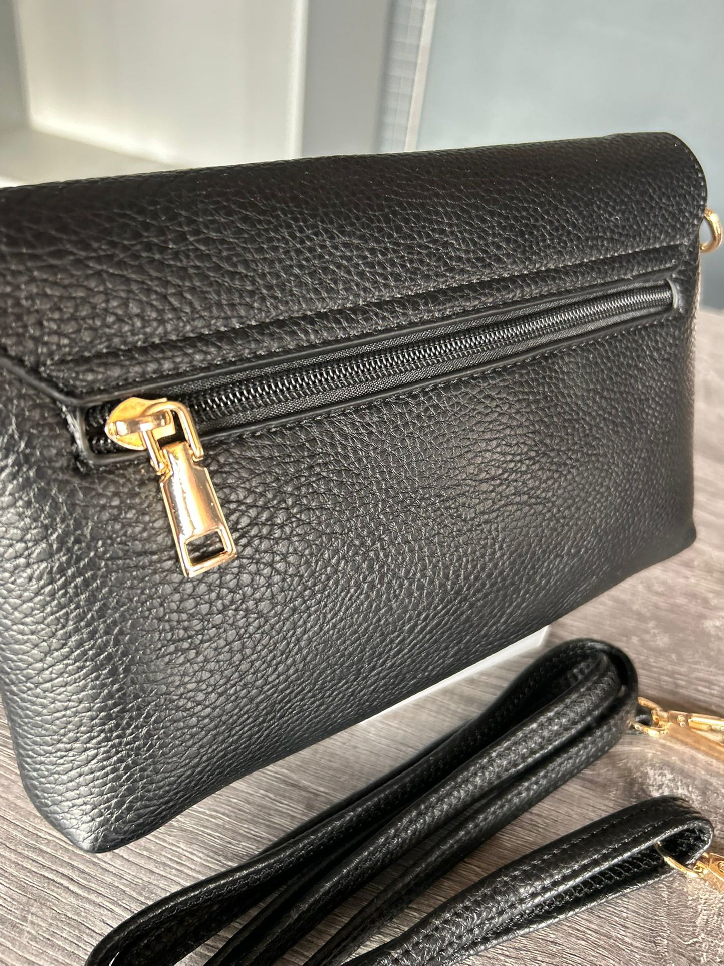 Gina - Faux Leather Slim Clutch / Crossbody Bag