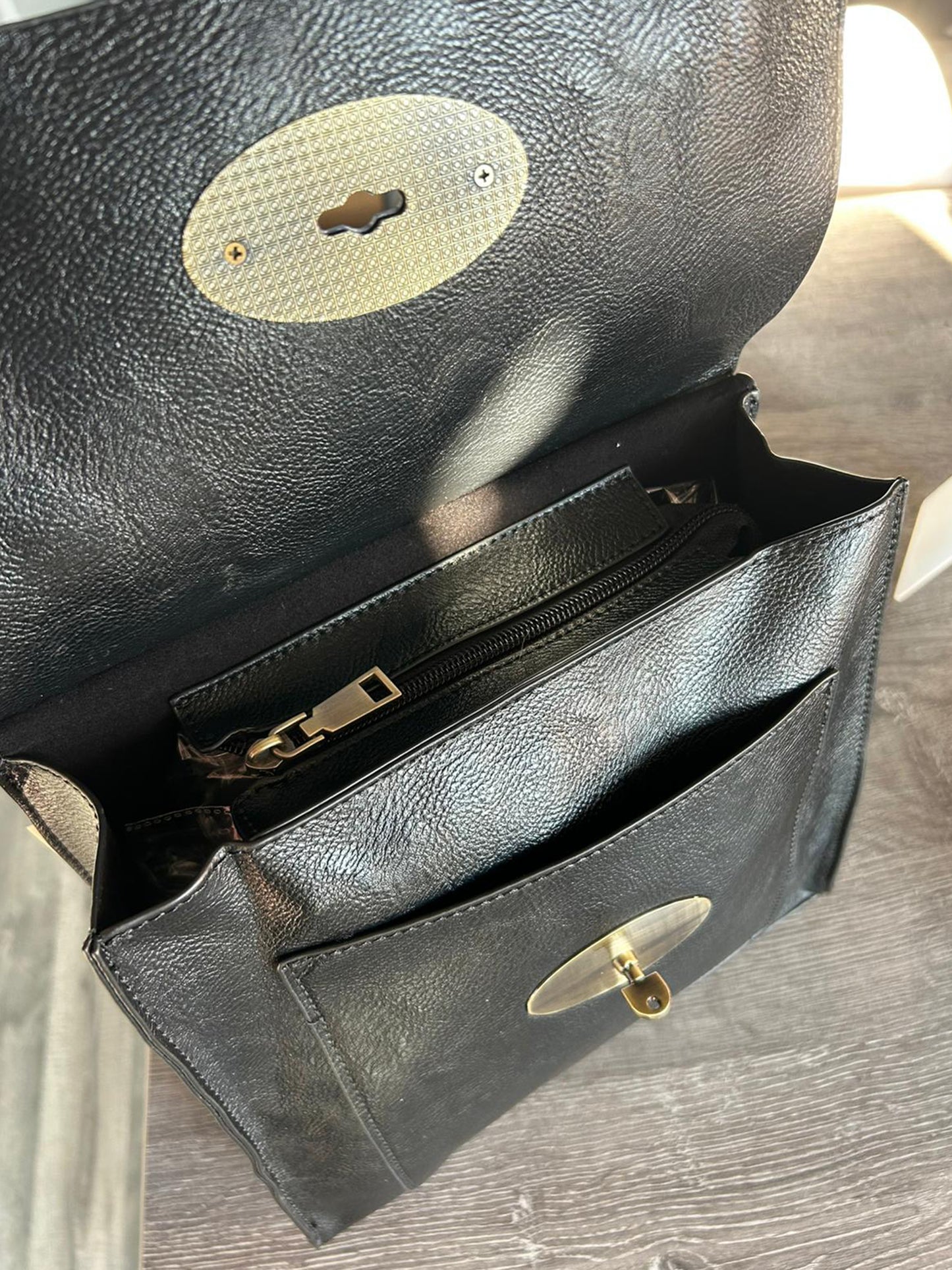 Hayley - Messenger Crossbody Bag