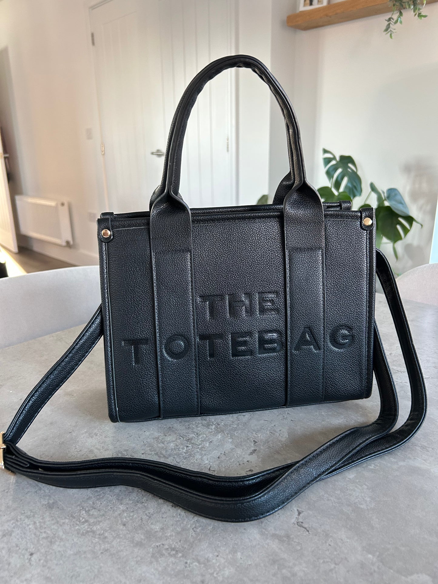 London - The Tote Bag - Medium - Black
