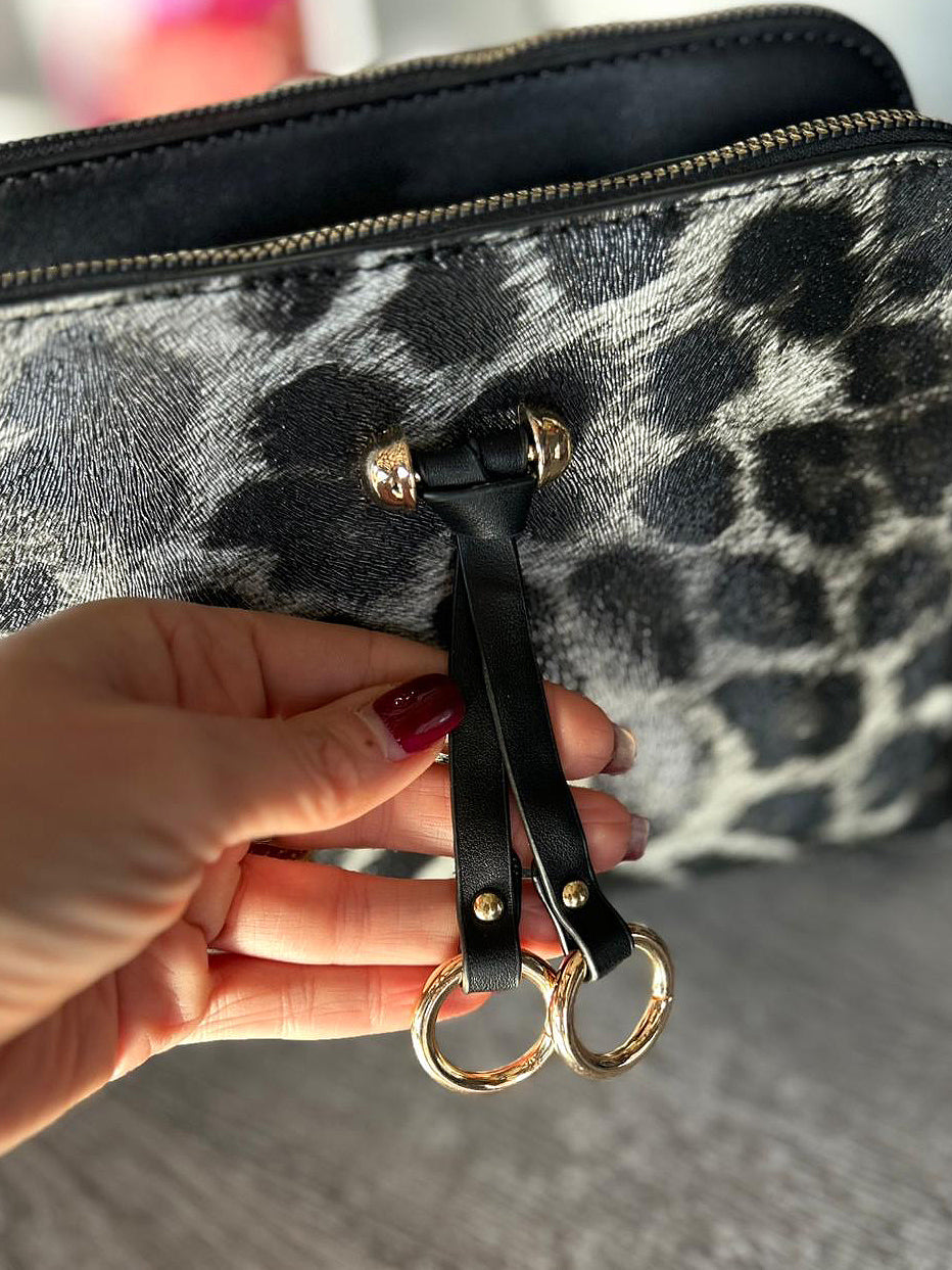 Lacie - Crossbody bag - Grey and Black Leopard Print