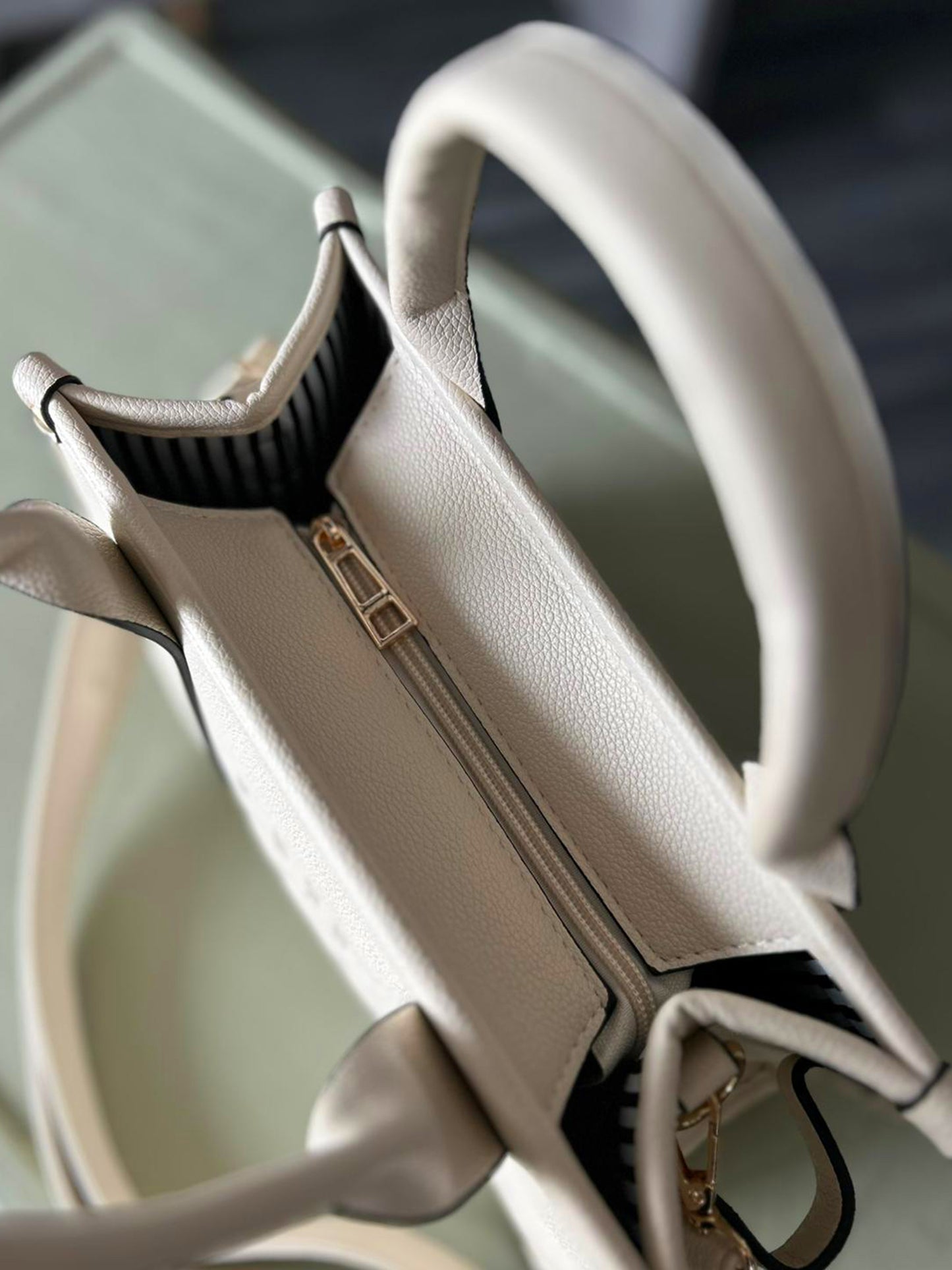 London - The Tote Bag - Medium