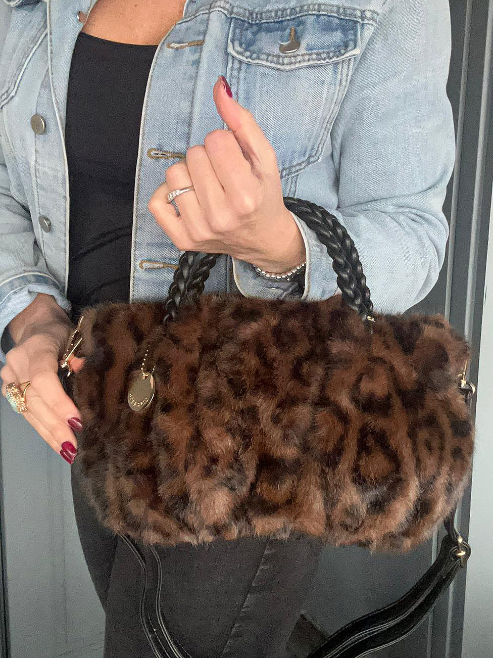 Maddison - Faux fur small crossbody bag