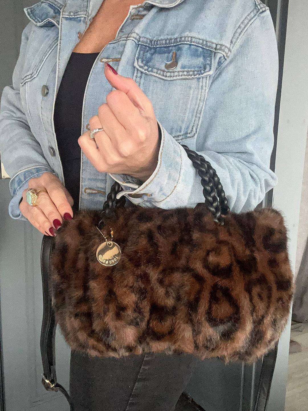 Maddison - Faux fur small crossbody bag