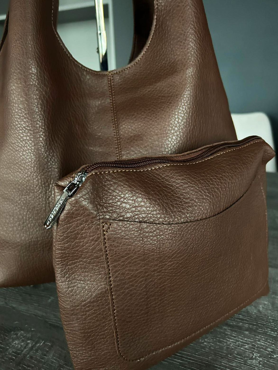 Sophia - Soft slouch shoulder bag with bag insert