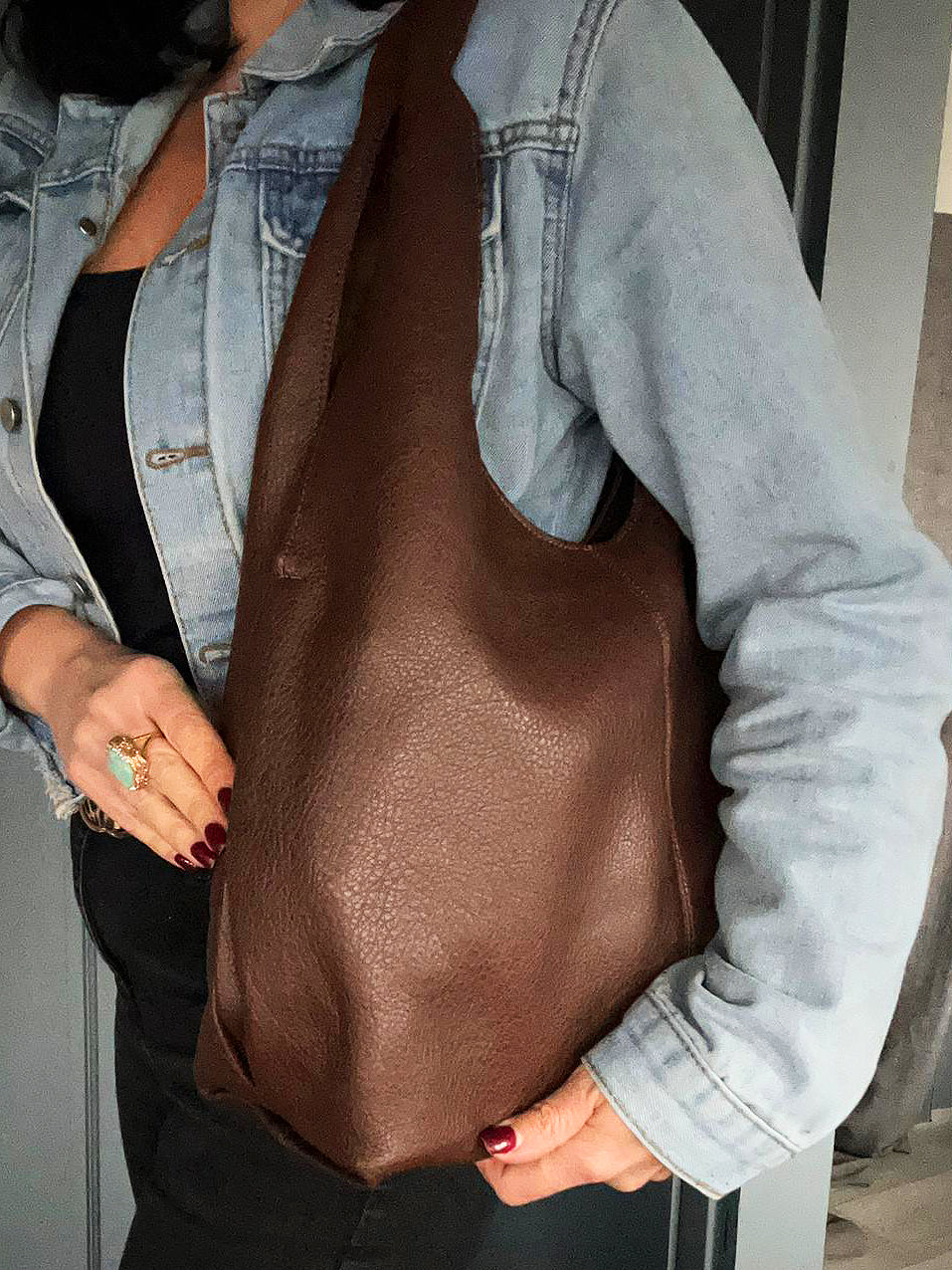 Sophia - Soft slouch shoulder bag with bag insert