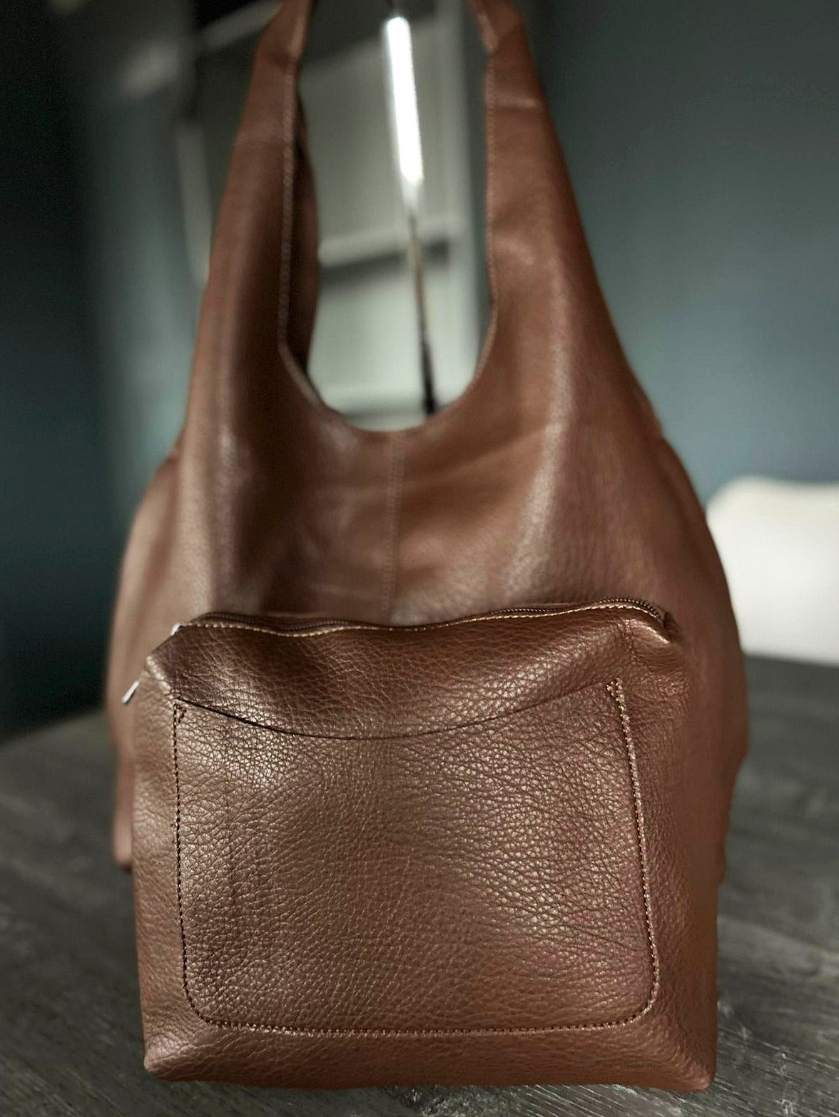 Sophia - Soft slouch shoulder bag with bag insert