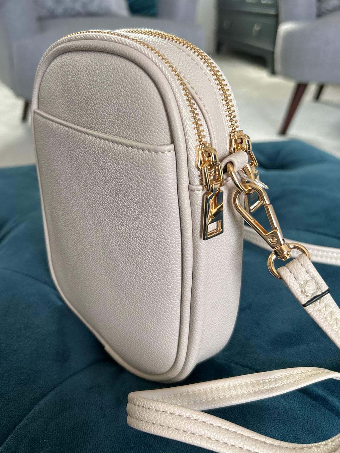 Tina - Small Crossbody Phone Bag