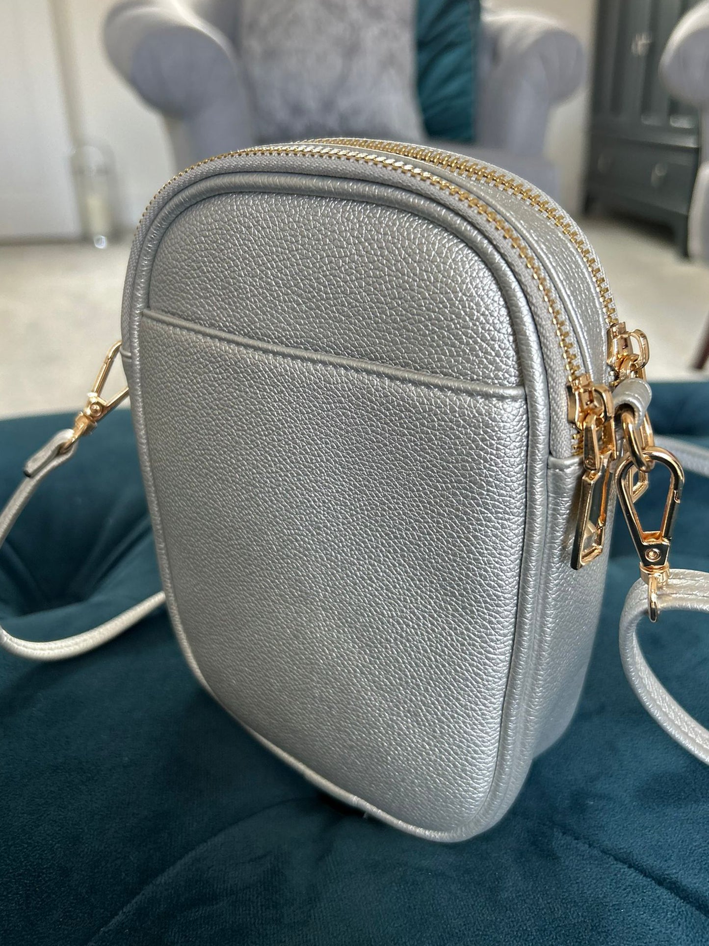 Tina - Small Crossbody Phone Bag