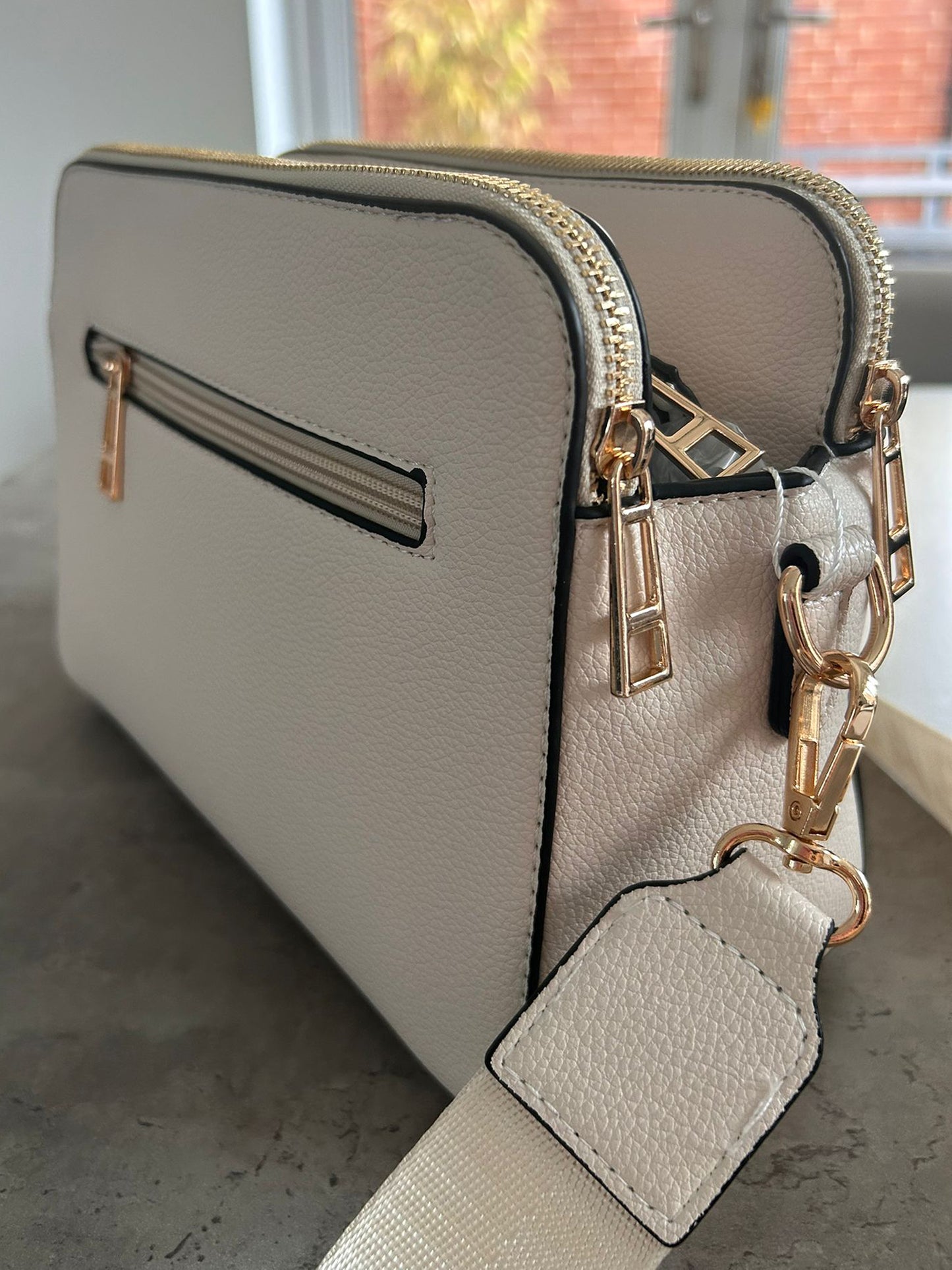 Talia - The Tote Bag Faux Leather Crossbody Bag