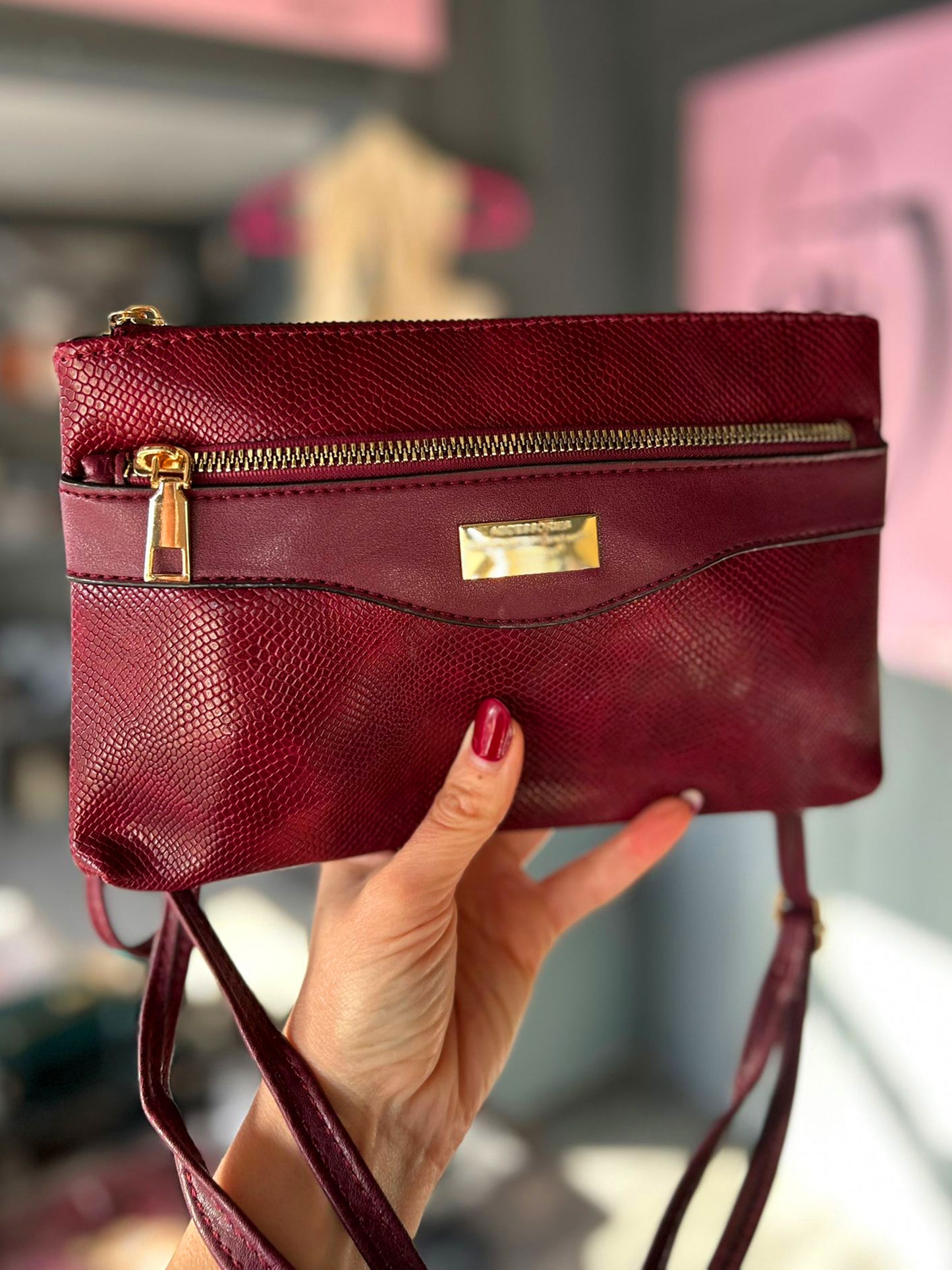 Zana - Faux Leather Small Snakeskin Effect Clutch / Crossbody Bag